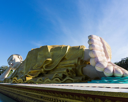 Privétransfer van Kyaikto Golden Rock naar Yangon