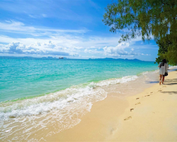 Boot van Koh Ngai naar Koh Lanta, Koh Mook, Koh Kradan 