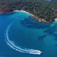 Ferry van Rayong pier  en taxi naar Koh Samet hotel