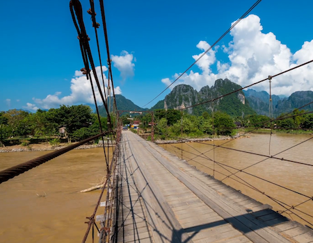 Gezamelijke transfer van Luang Prabang naar Phonsavan of Vang Vieng