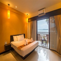 Lanta Pura Beach Resort